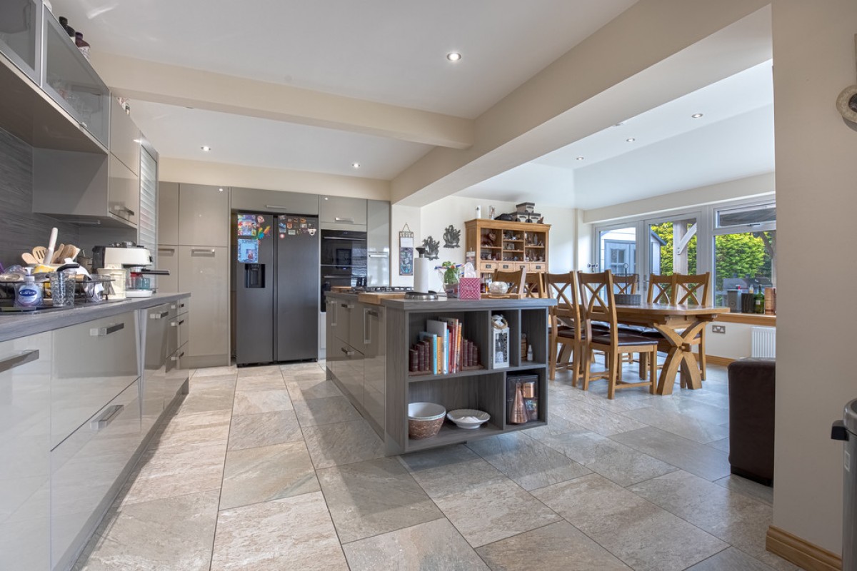 Cairnlee Avenue East, Cults, Aberdeen
