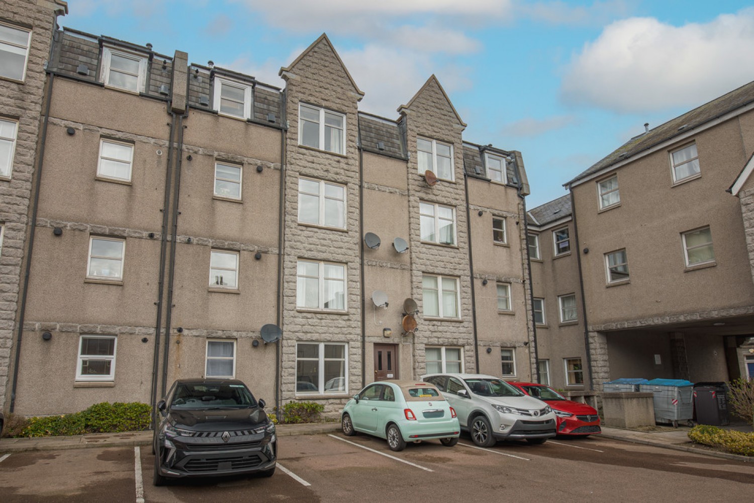 2 bedroom Flat for Sale Mountview Gardens, Aberdeen