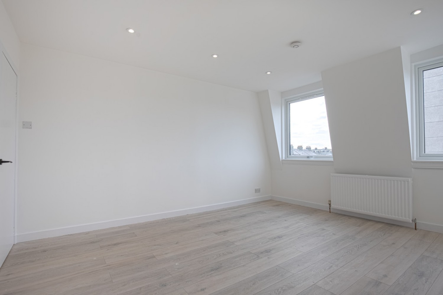 2 bedroom Flat for Letting Roslin Terrace, Aberdeen