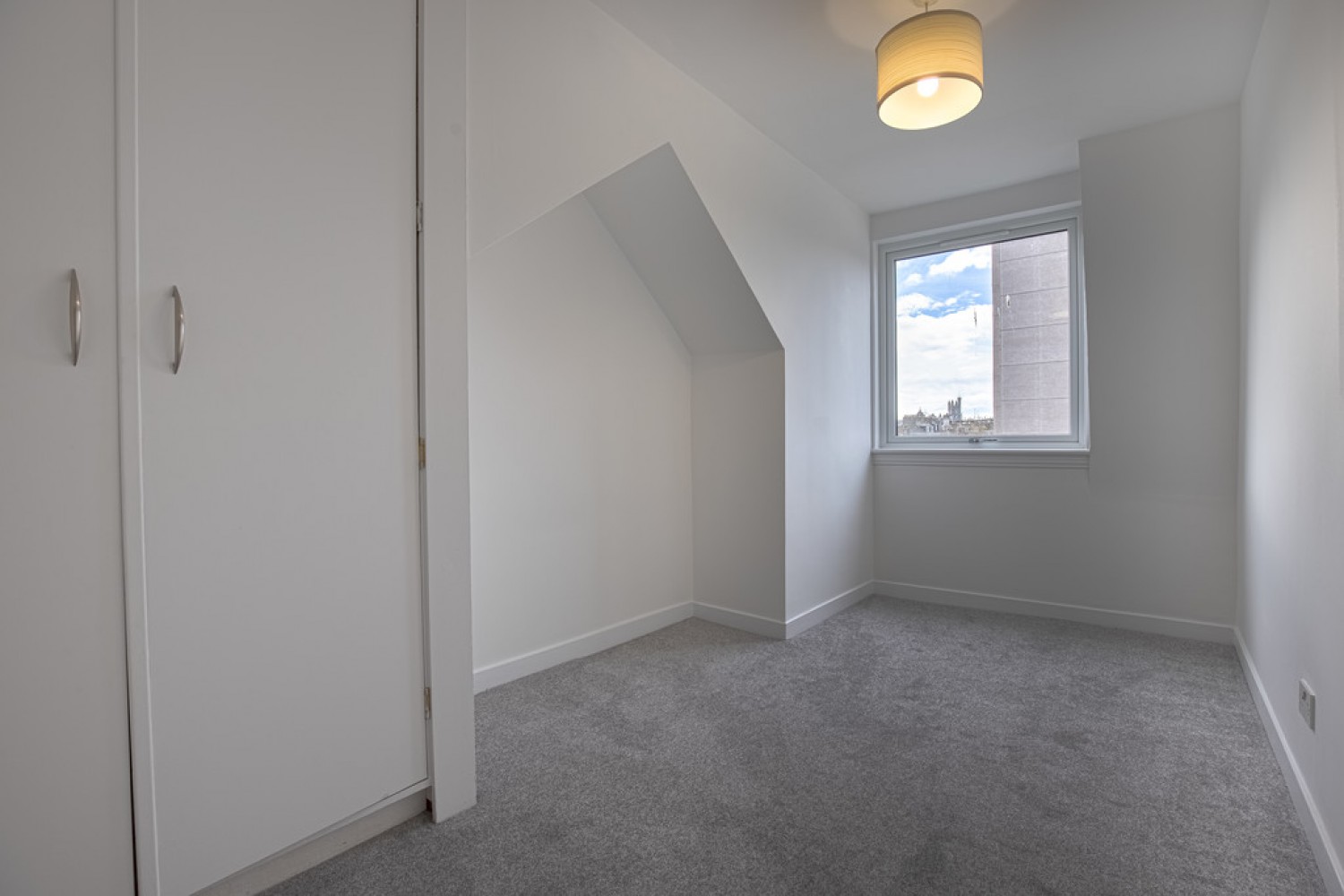 2 bedroom Flat for Letting Roslin Terrace, Aberdeen