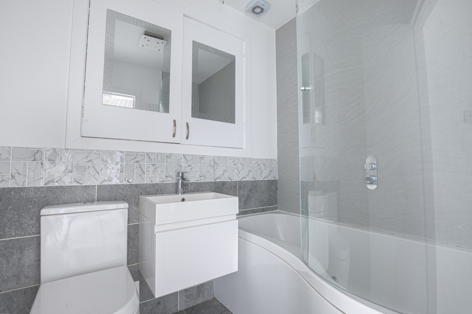 2 bedroom Flat for Letting Roslin Terrace, Aberdeen