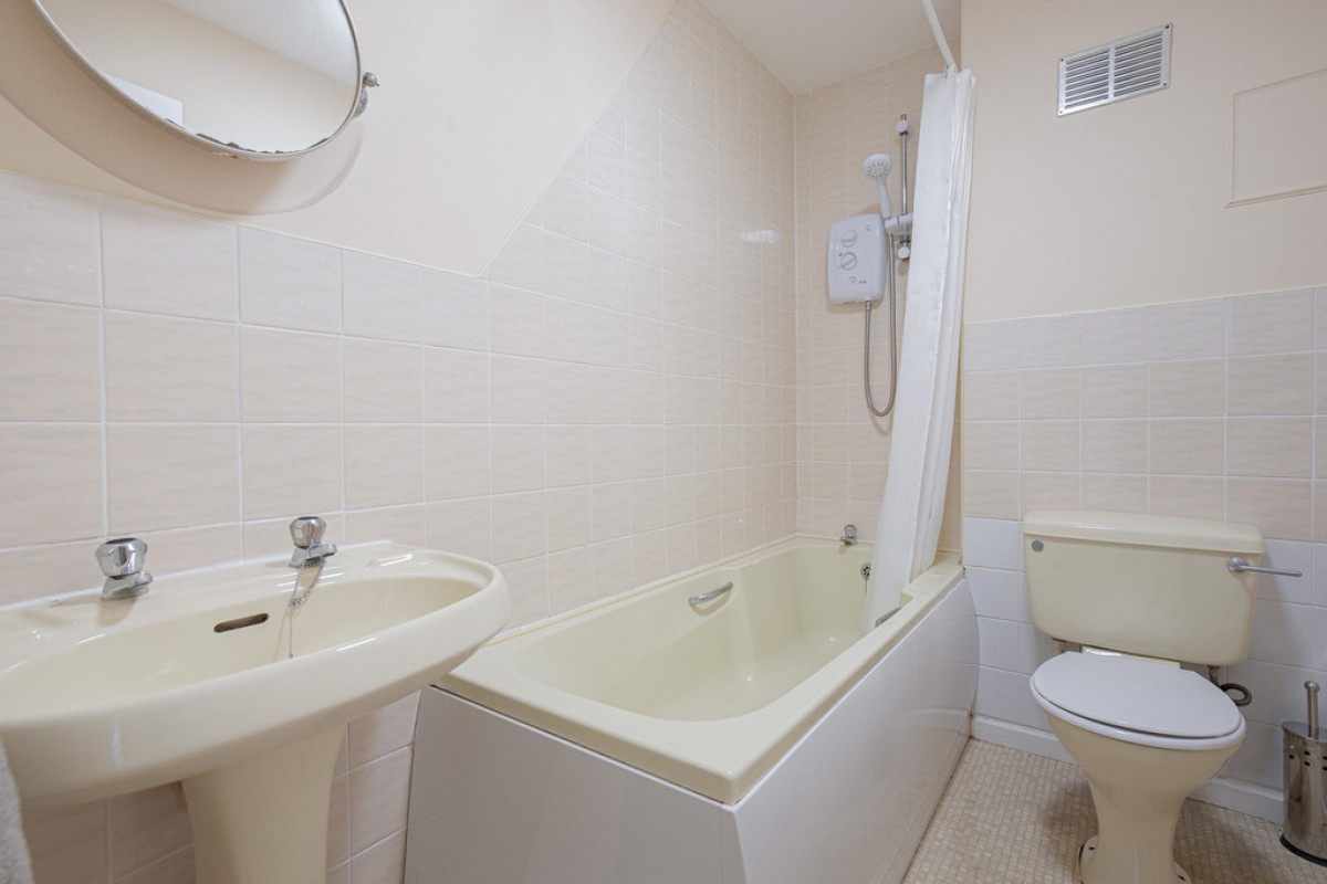 Ardarroch Court, Linksfield Road