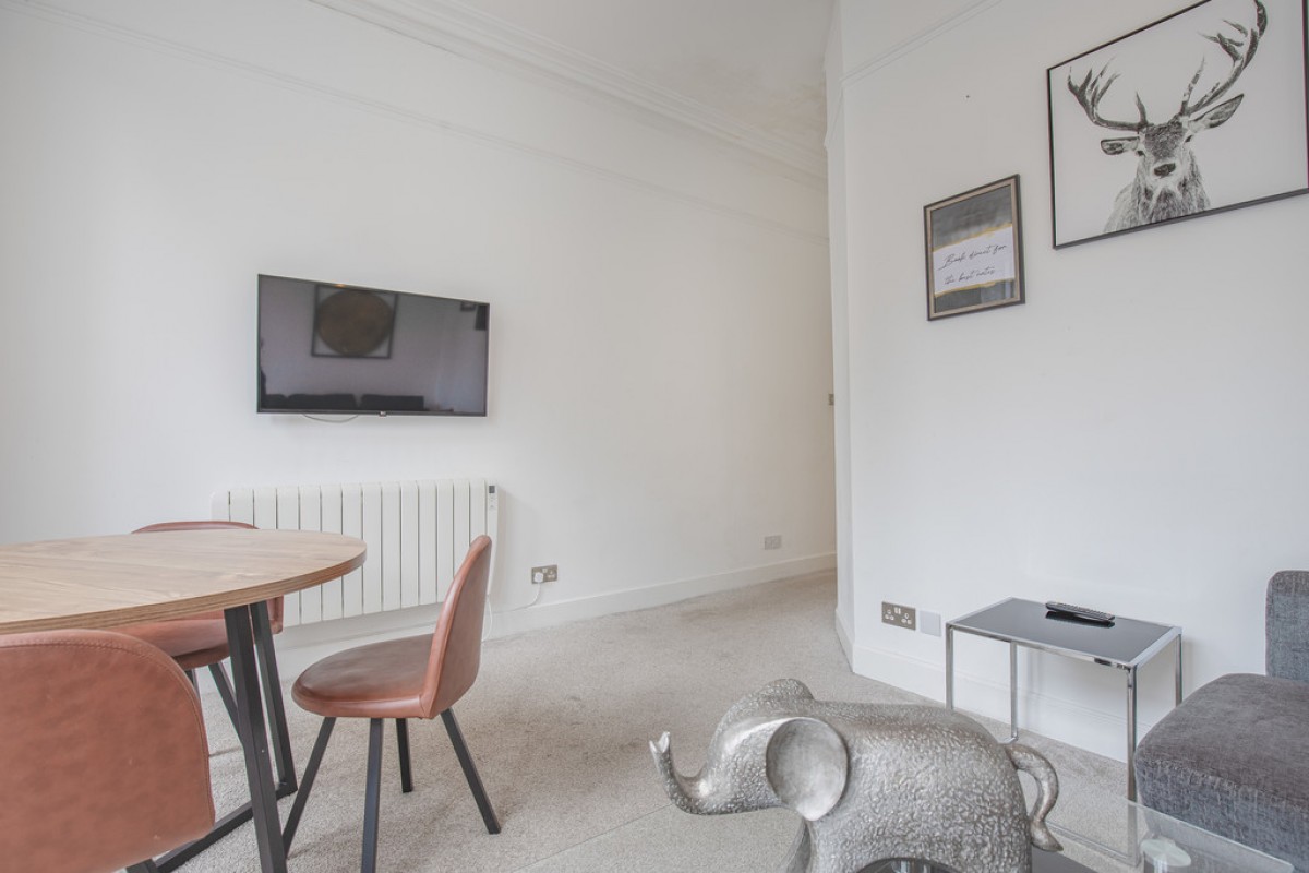 Crown Street flat D, Aberdeen
