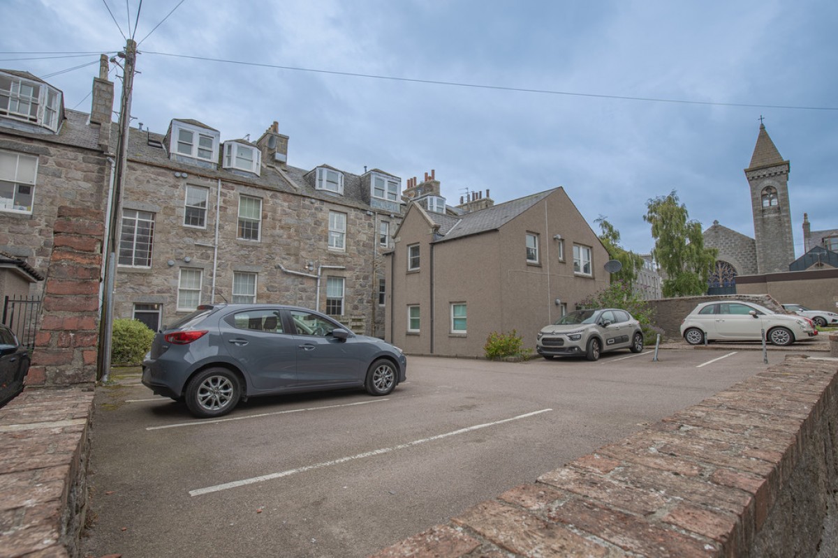 Crown Street flat D, Aberdeen