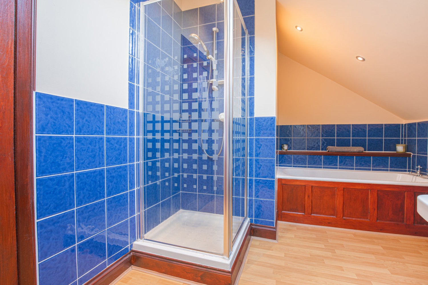 2 bedroom Flat in Hamilton Place, Aberdeen