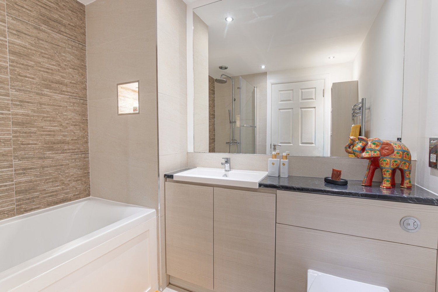 2 bedroom Flat for Letting Grandholm Crescent, Aberdeen