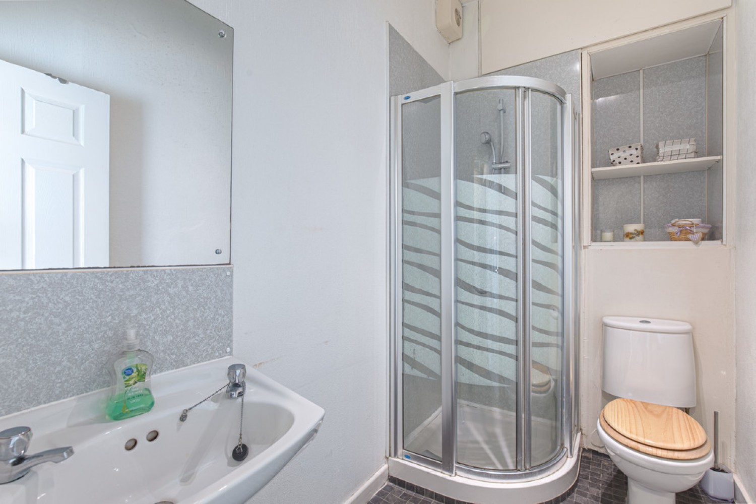 1 bedroom Flat for Letting Baker Street, Aberdeen