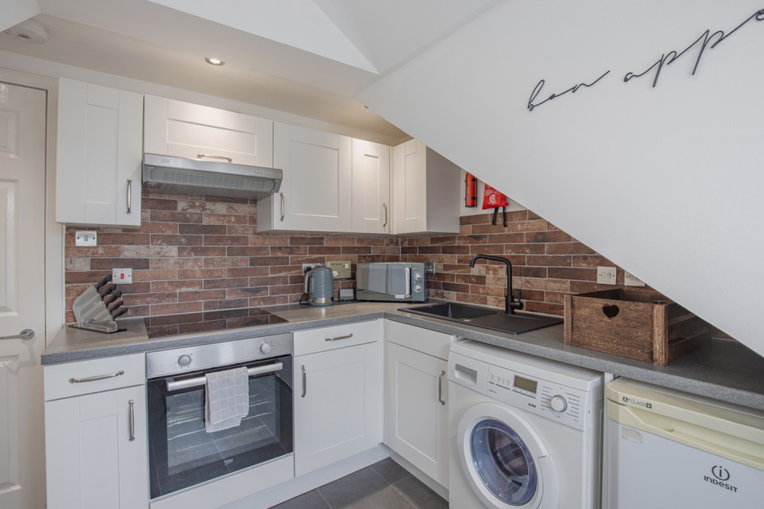 Crown Street Flat J, Aberdeen