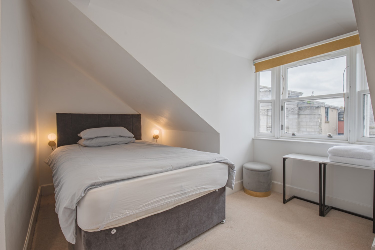 Crown Street Flat J, Aberdeen