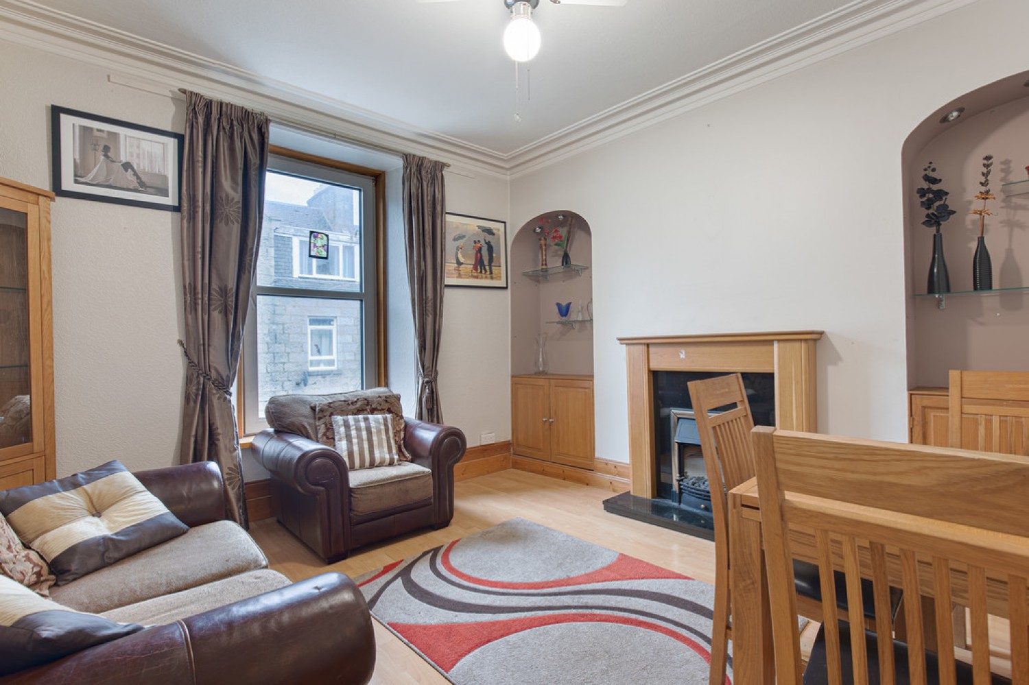 2 bedroom Flat for Letting Esslemont Avenue, Aberdeen