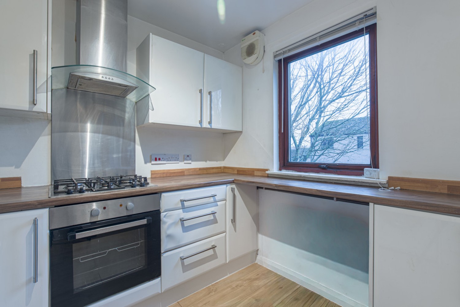 2 bedroom Flat in Bloomfield Court, Aberdeen