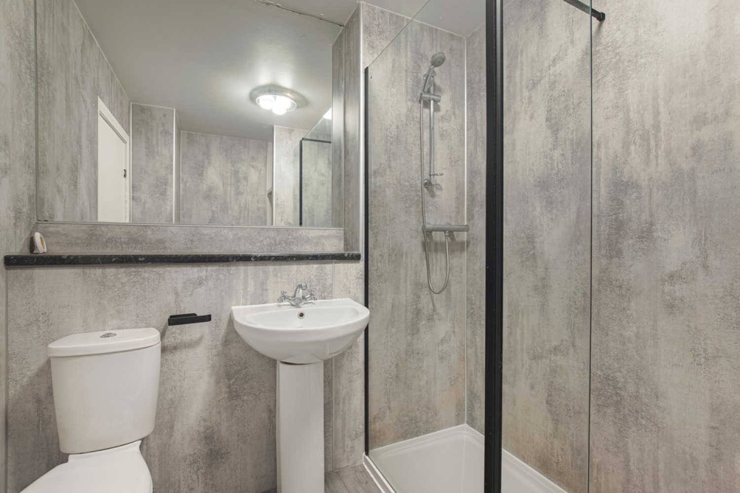 2 bedroom Flat in Bloomfield Court, Aberdeen