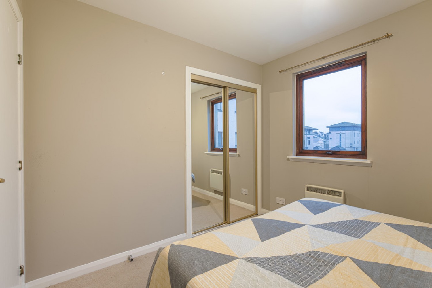 2 bedroom Flat in Bloomfield Court, Aberdeen