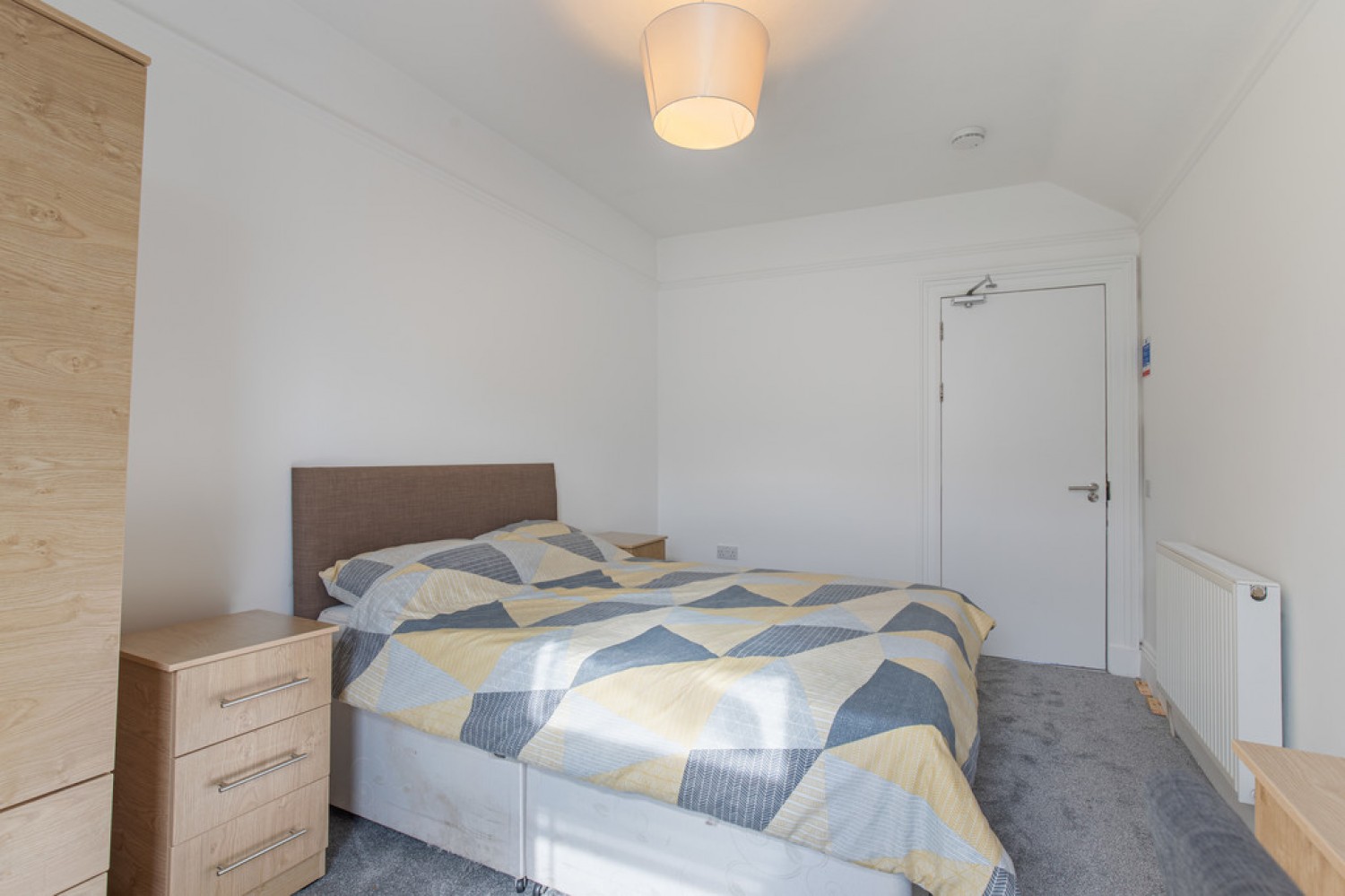 3 bedroom Flat for Letting Rosemount Place, Aberdeen