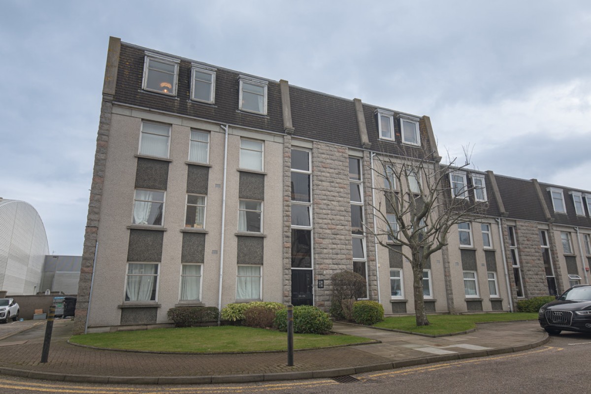 Linksfield Gardens , Aberdeen