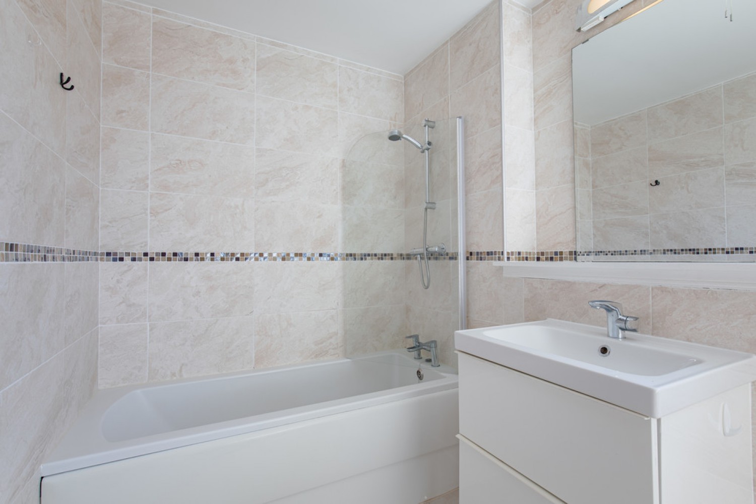 2 bedroom Flat for Letting Whinhill Gate, Aberdeen