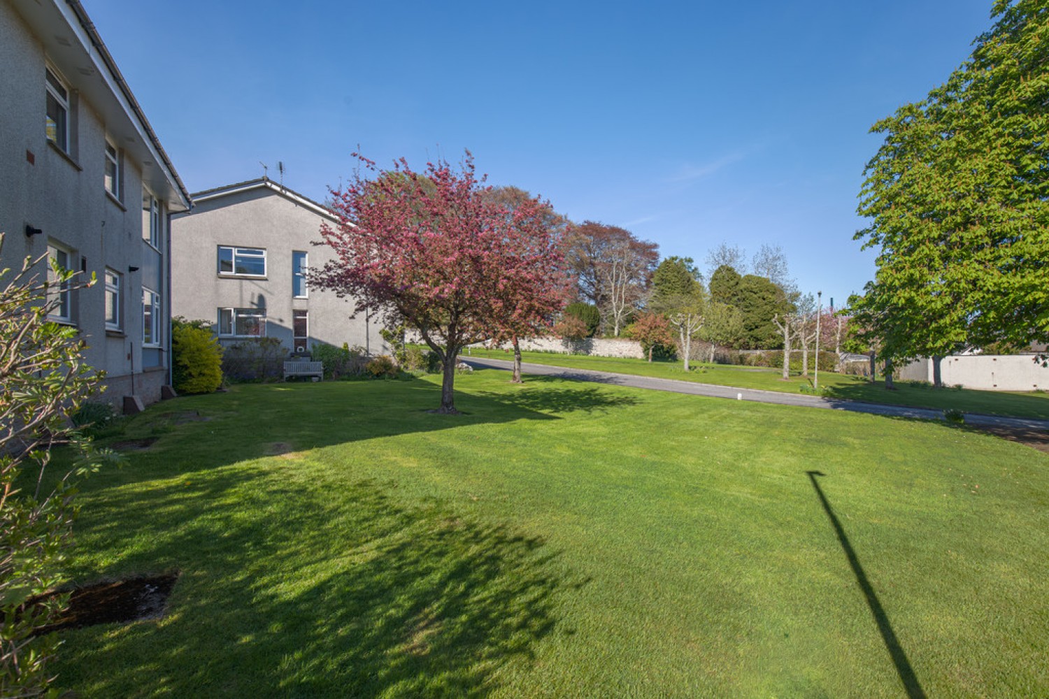 2 bedroom Flat for Letting Darroch Park, Cults