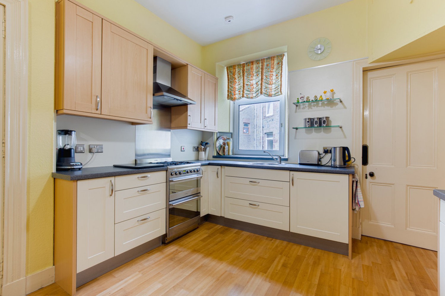 2 bedroom Flat for Sale Beechgrove Terrace, Aberdeen