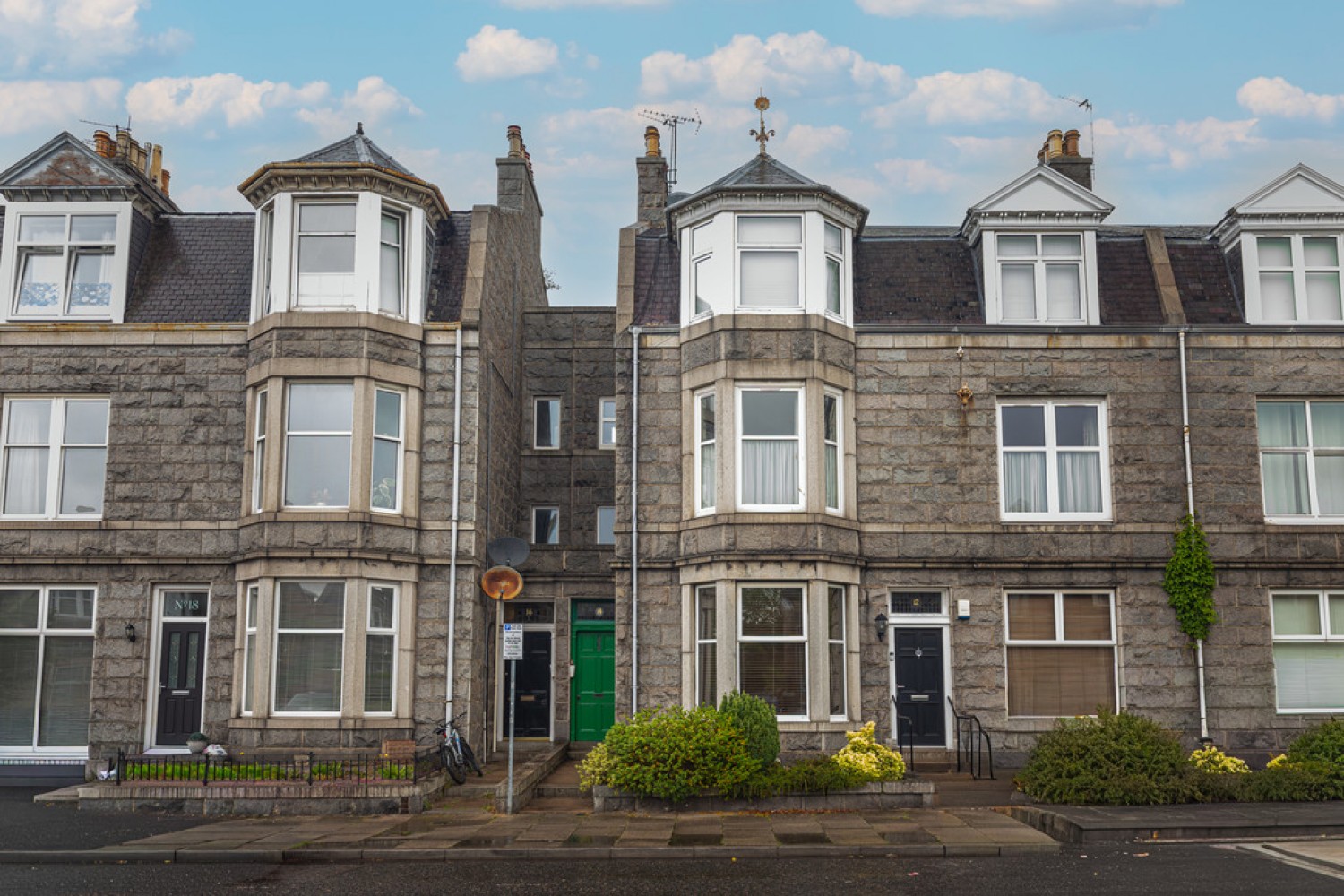 2 bedroom Flat for Sale Beechgrove Terrace, Aberdeen