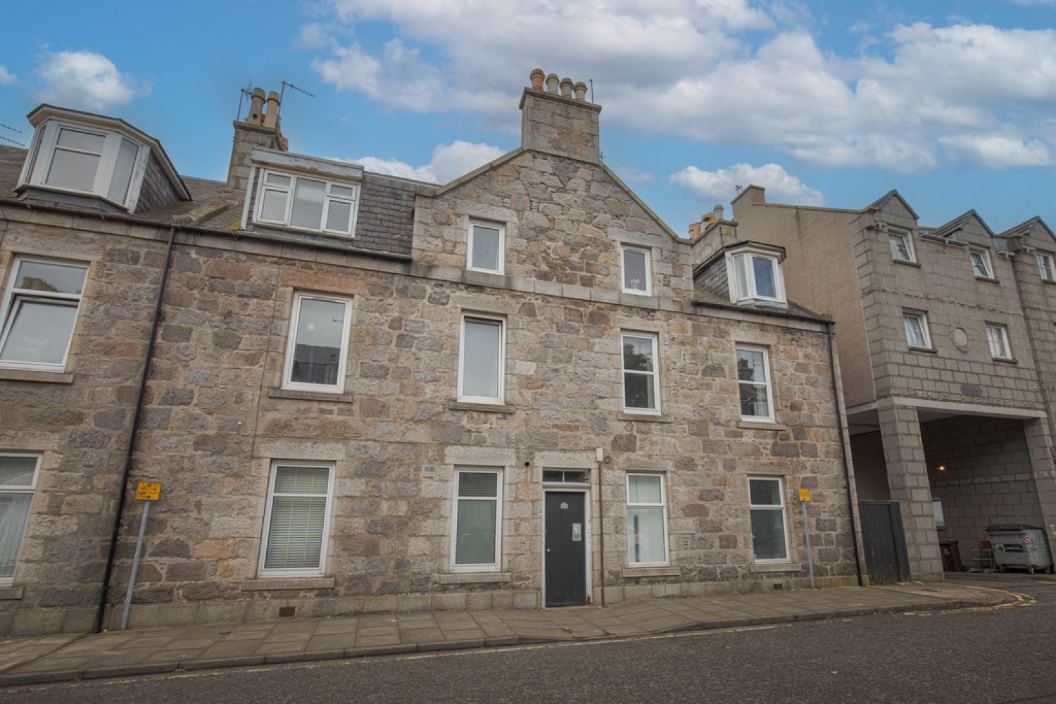 2 bedroom Flat for Letting Whitehall Place, Aberdeen