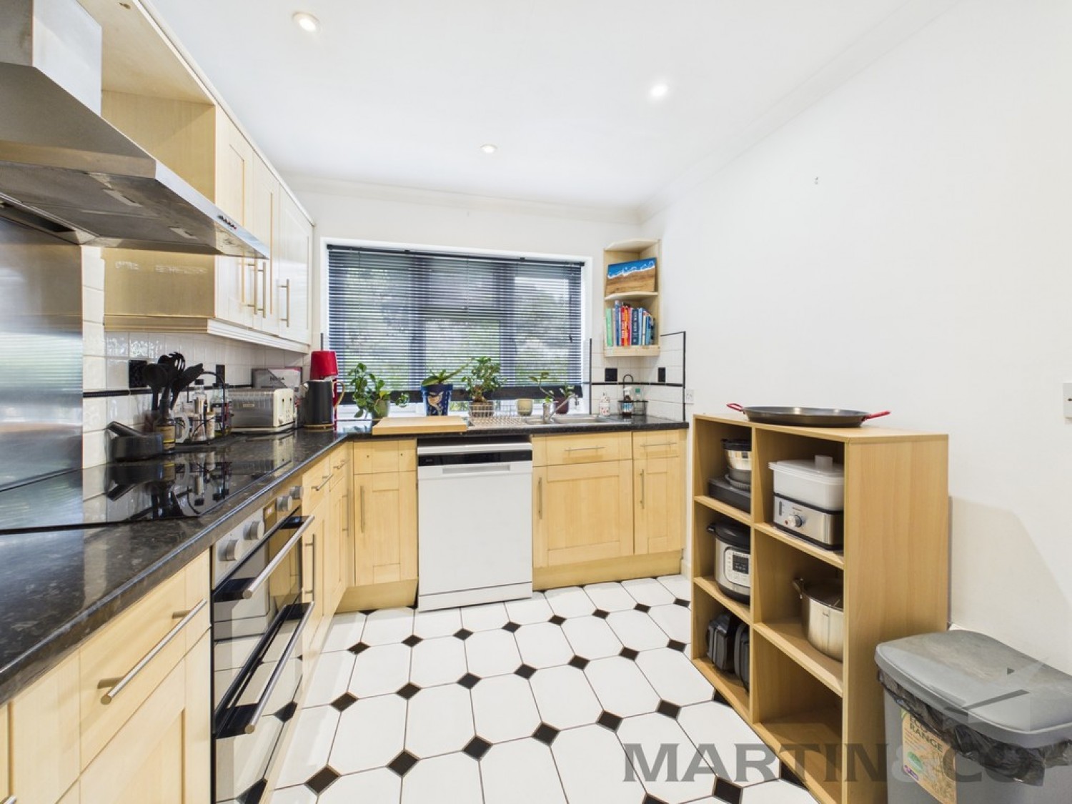 5 bedroom House for Letting London Road, Markyate