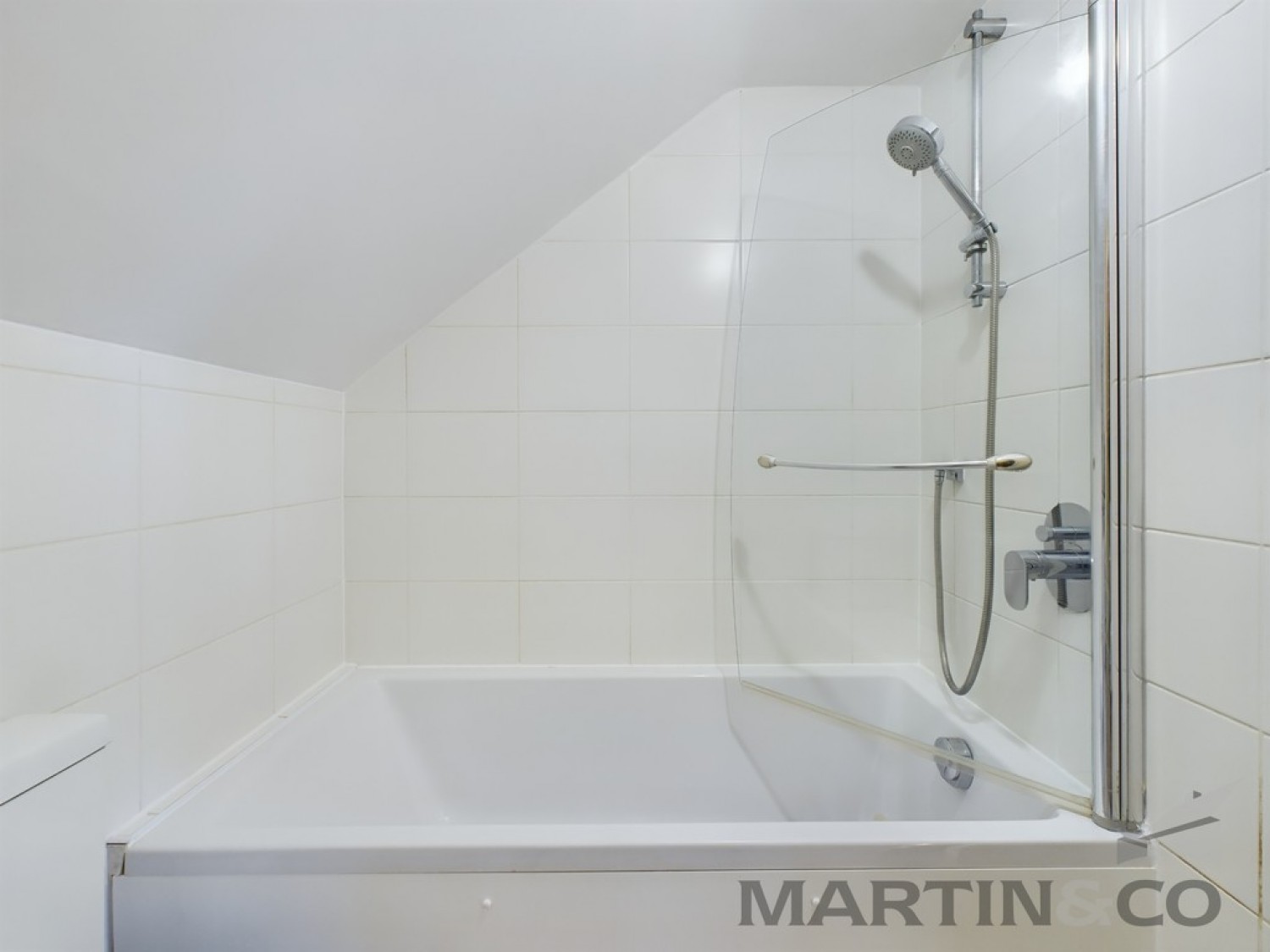 Close to City Centre and Station