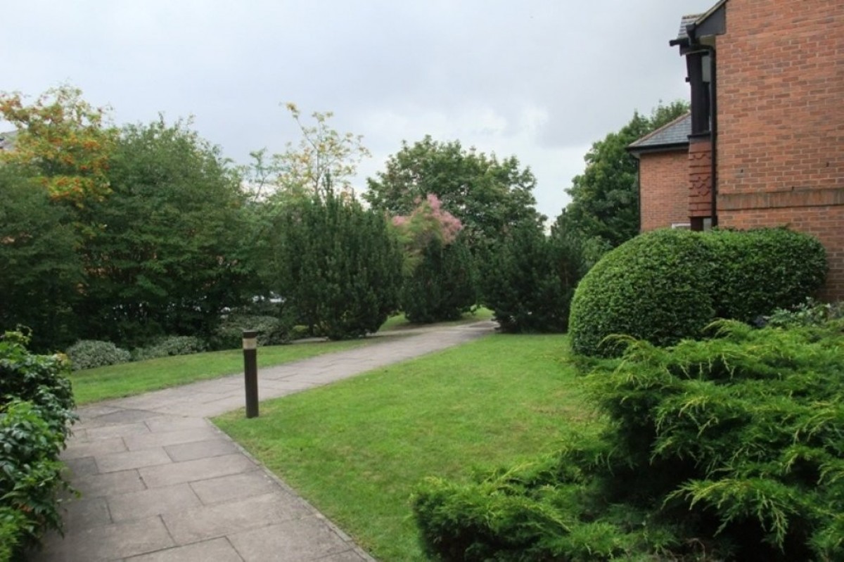 Peakes Place, Granville Road