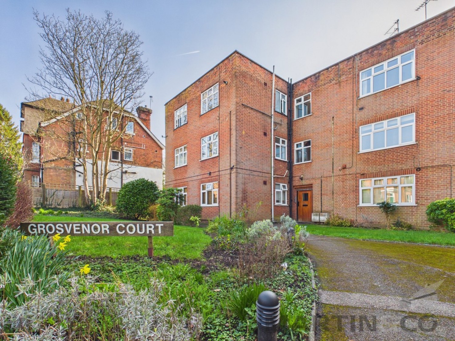 3 bedroom Flat for Letting Grosvenor Road - Station Location