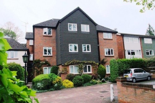 Rowlatt Court, Hillside Road
