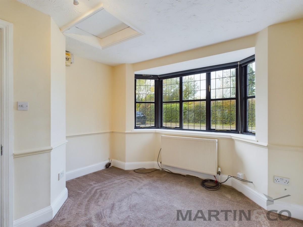 Bricket Lodge, Lye Lane