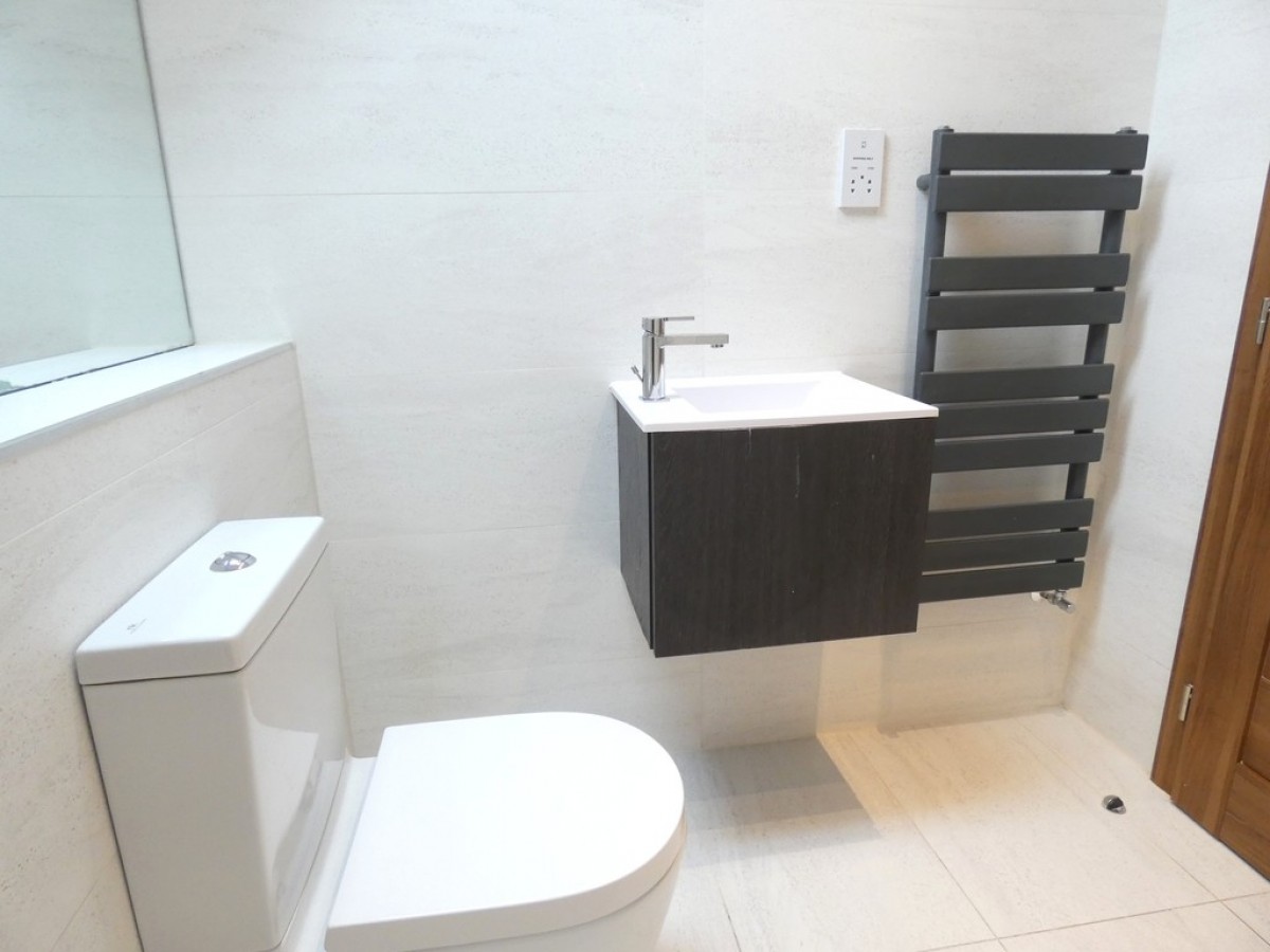 Dolphin Yard off Holywell Hill