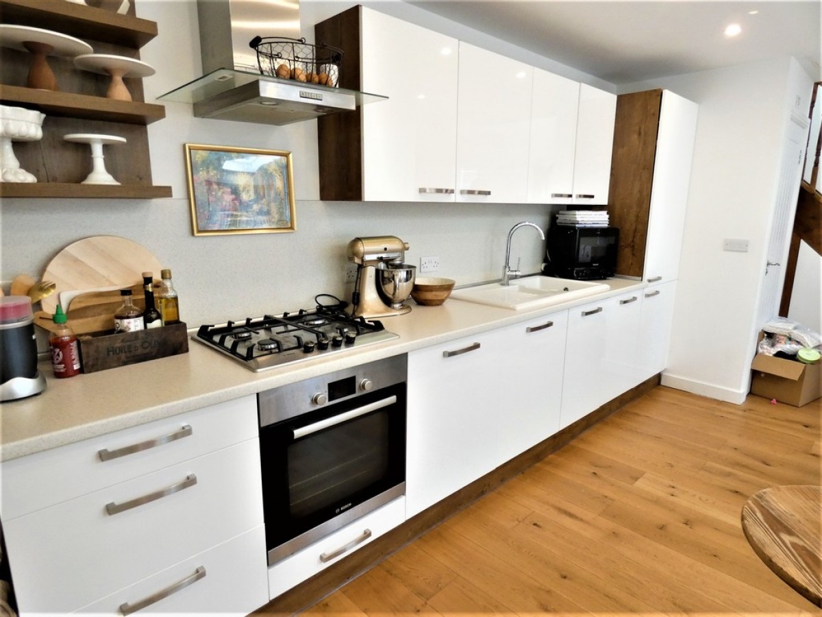 Dolphin Yard off Holywell Hill