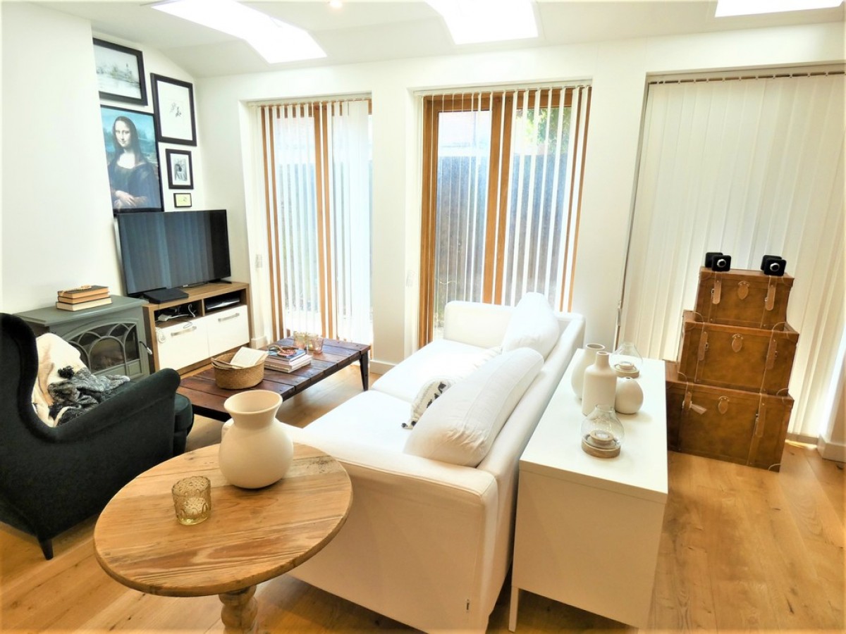 Dolphin Yard off Holywell Hill