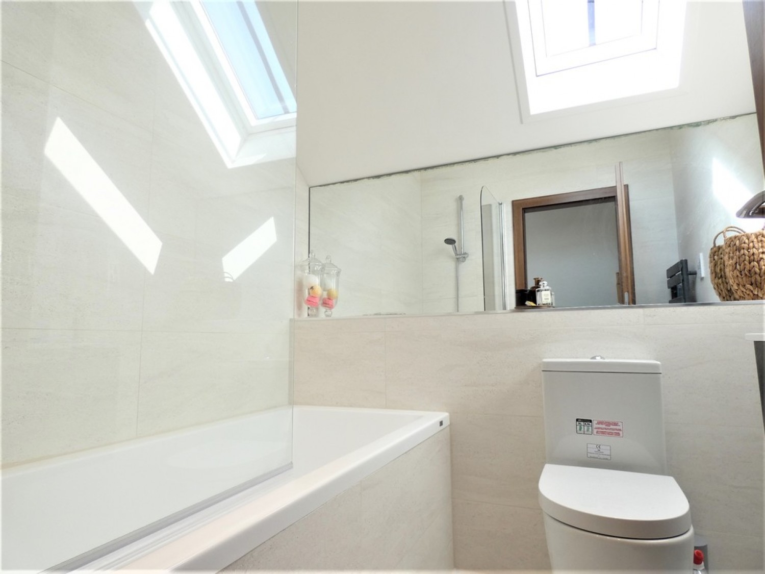 Dolphin Yard off Holywell Hill