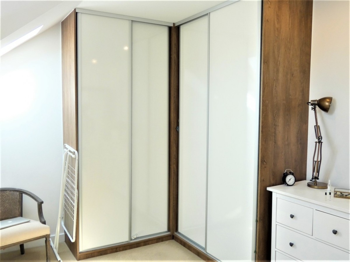 Dolphin Yard off Holywell Hill