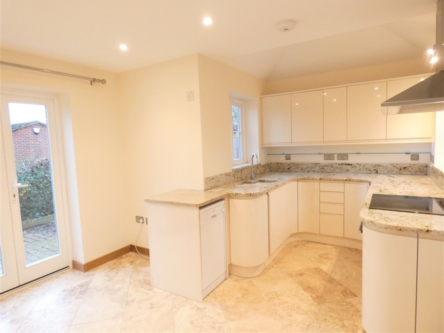 2 bedroom House for Letting Hopkins Yard, St Albans