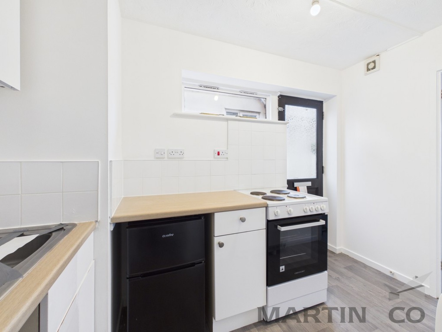 1 bedroom Flat for Letting Tudor Walk