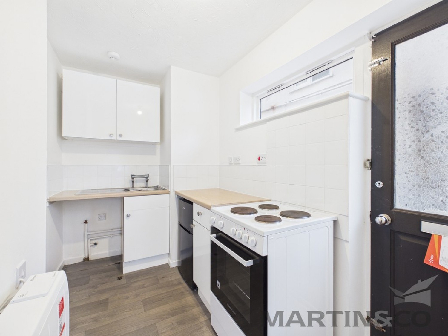 1 bedroom Flat for Letting Tudor Walk