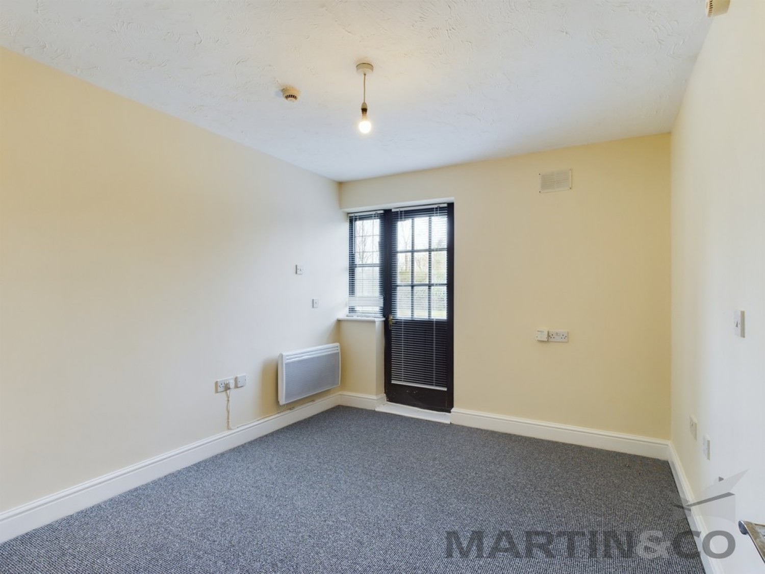 Bricket Lodge, Lye Lane
