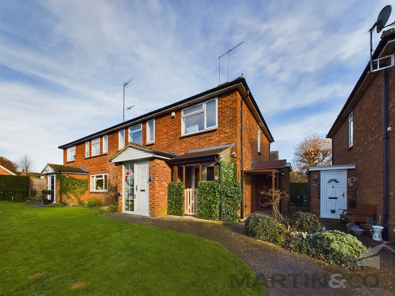 2 bedroom Flat for Letting Pondsmeade, Redbourn, St Albans