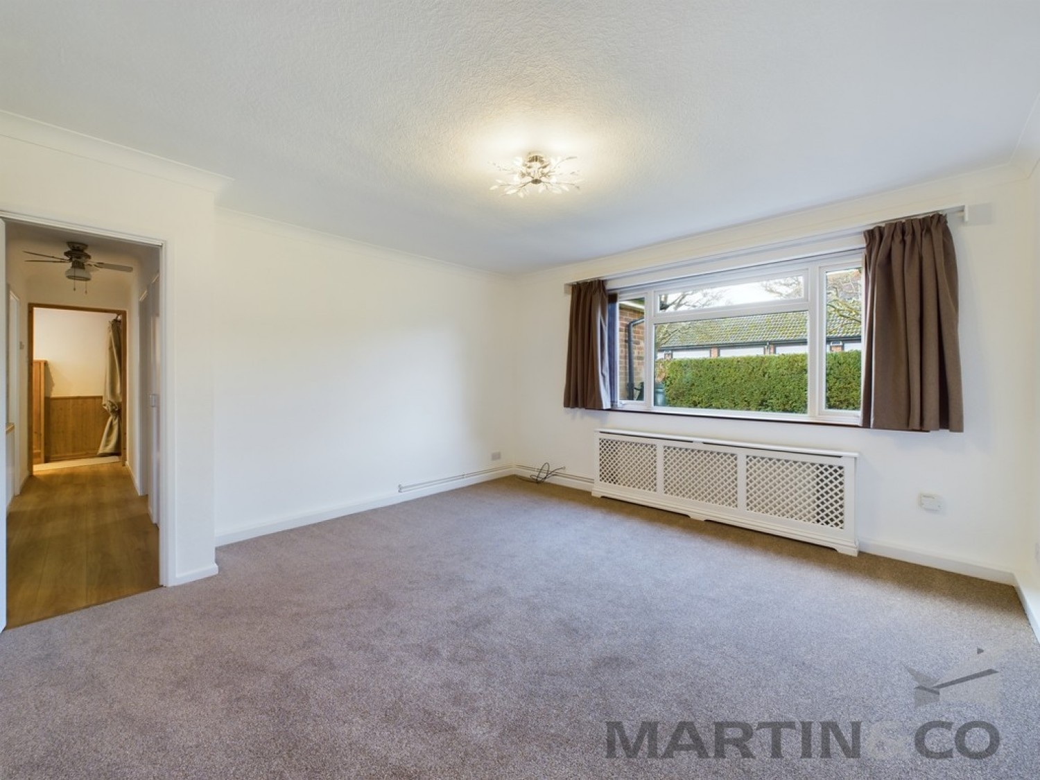 2 bedroom Flat for Letting Pondsmeade, Redbourn, St Albans