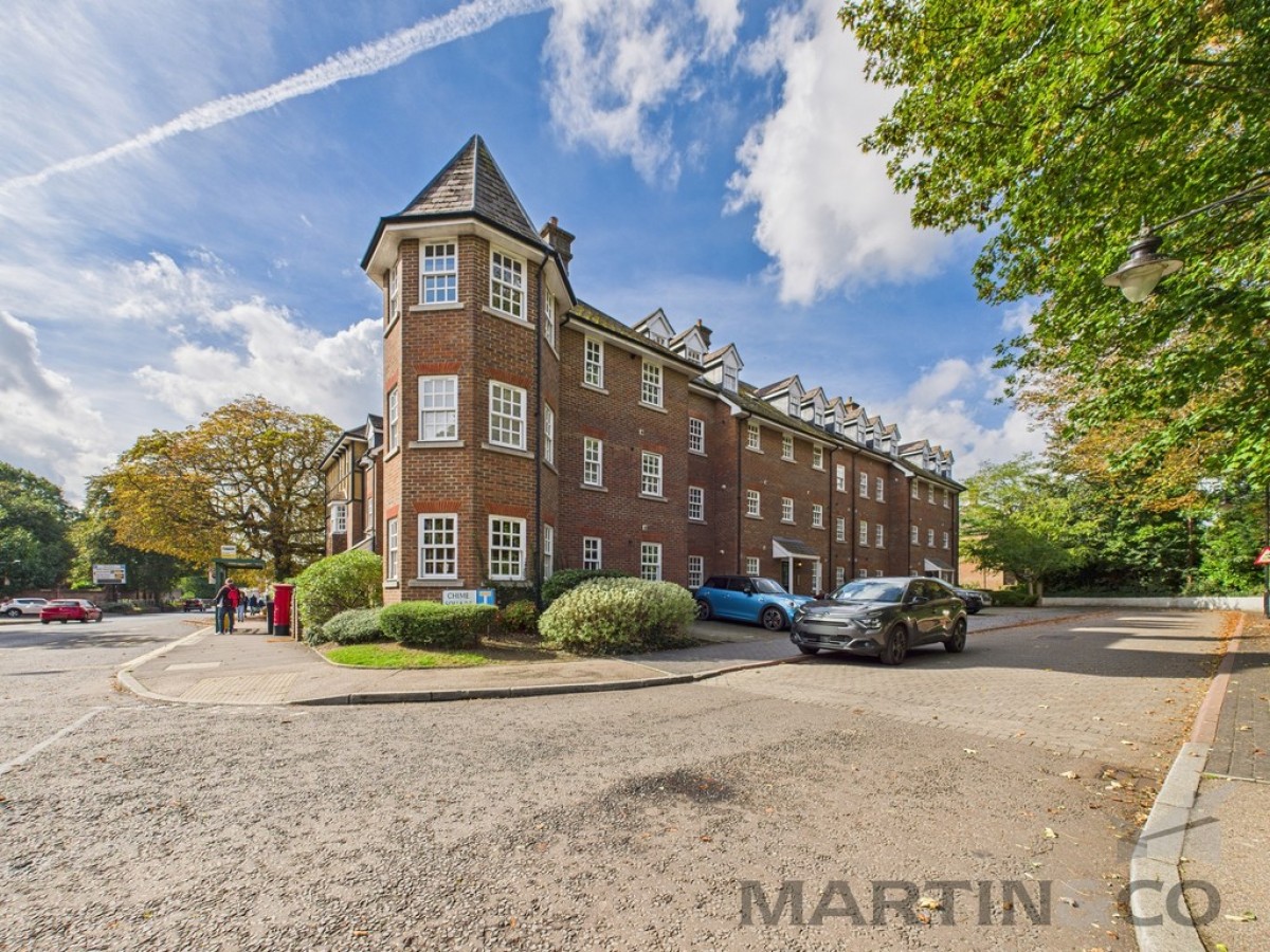 Chime Square, Central St Albans
