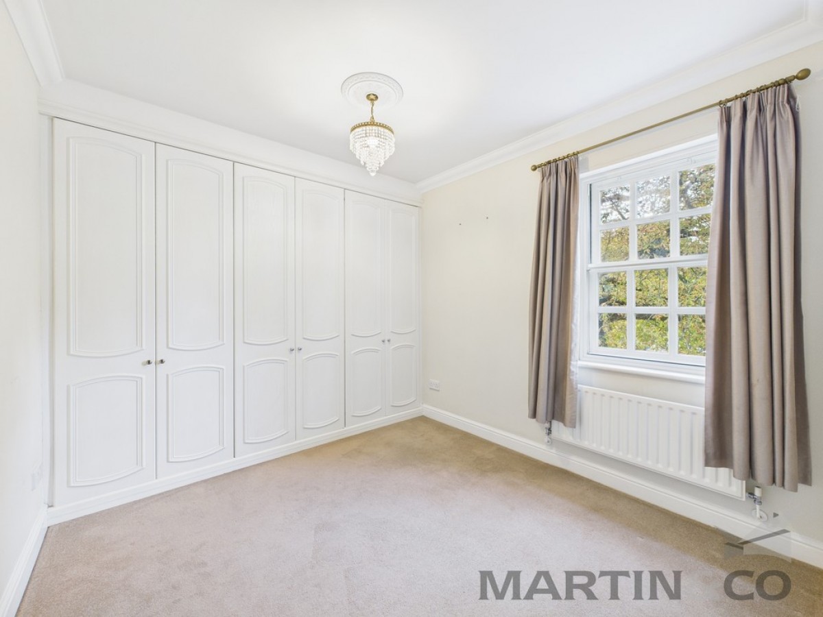 Chime Square, Central St Albans