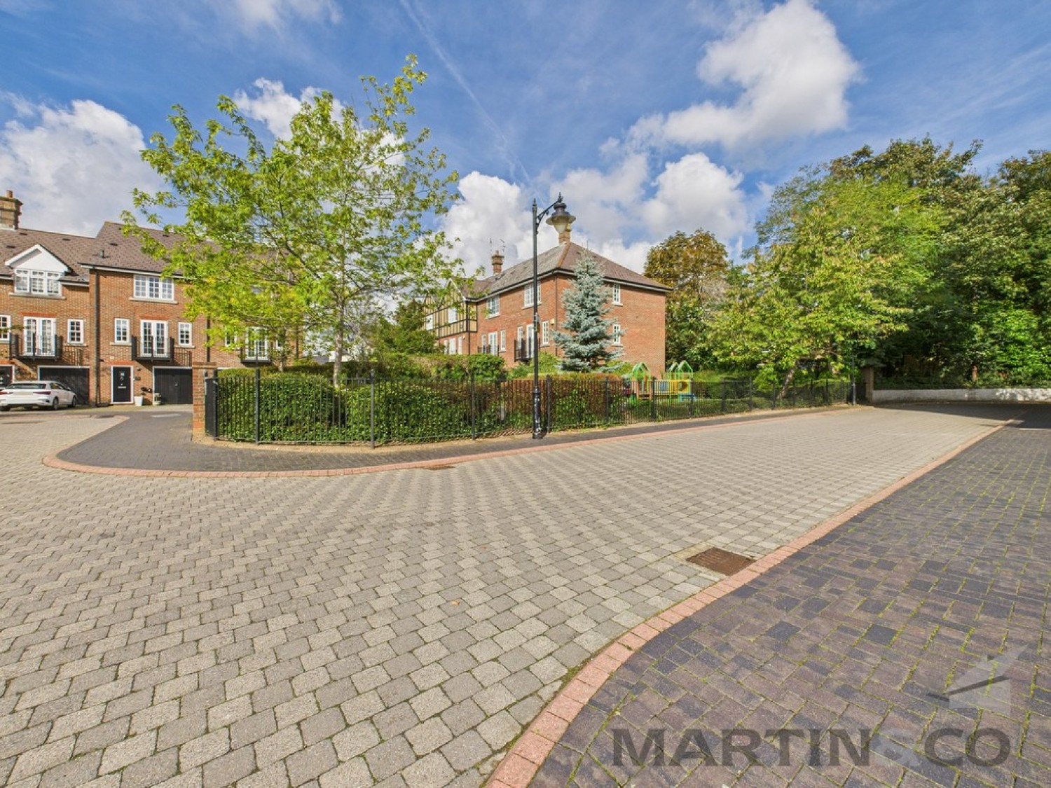 Chime Square, Central St Albans
