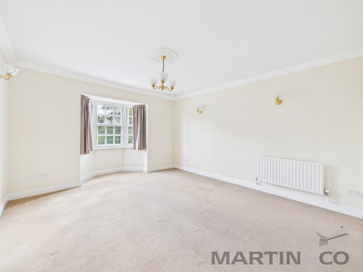 Chime Square, Central St Albans