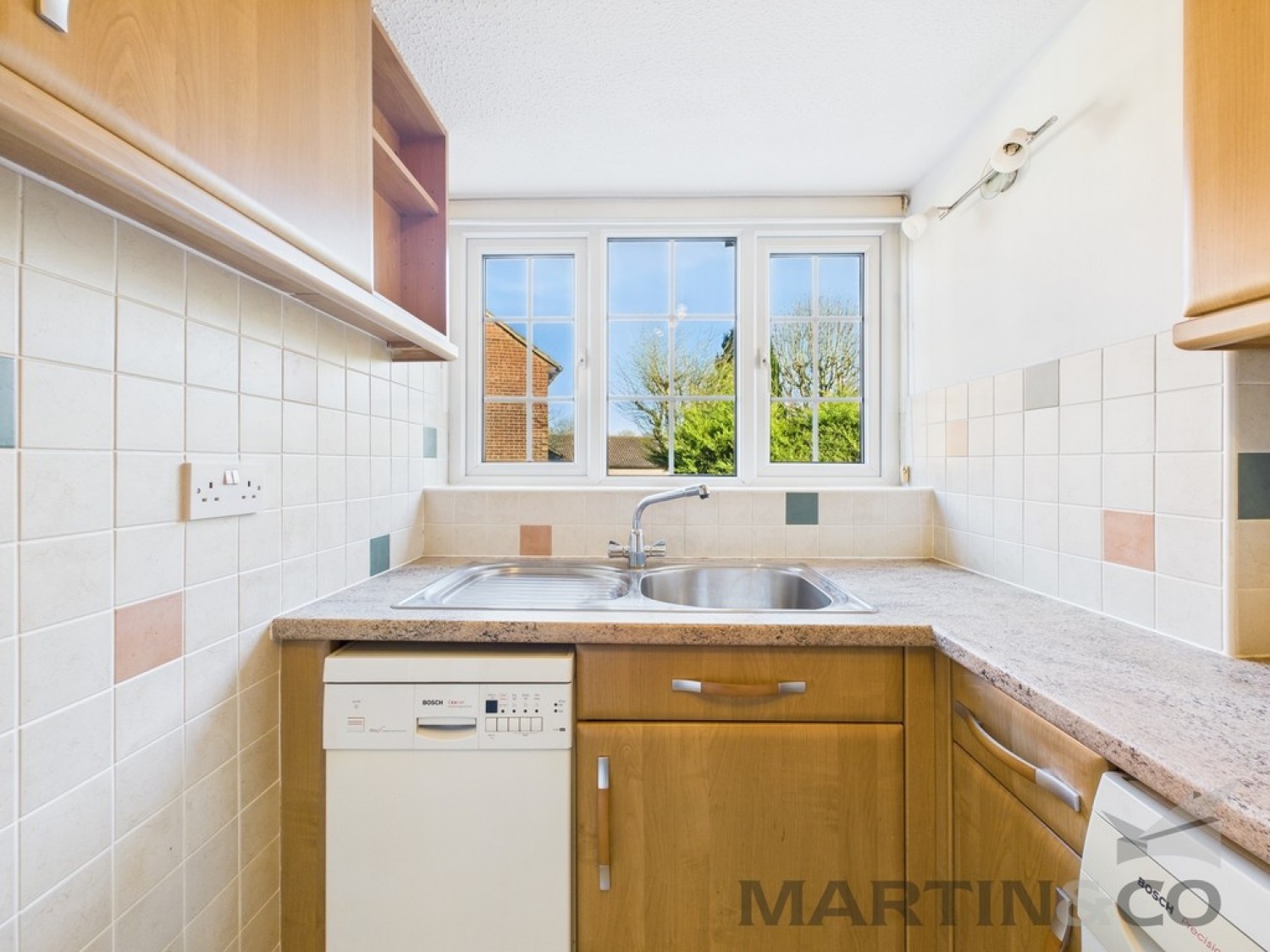 Richmond Walk, Jersey Farm, St Albans