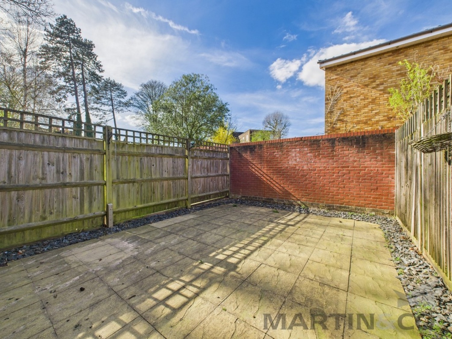 Dunham Mews, Hatfield