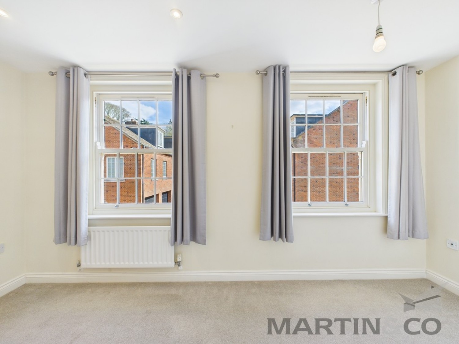 Dunham Mews, Hatfield