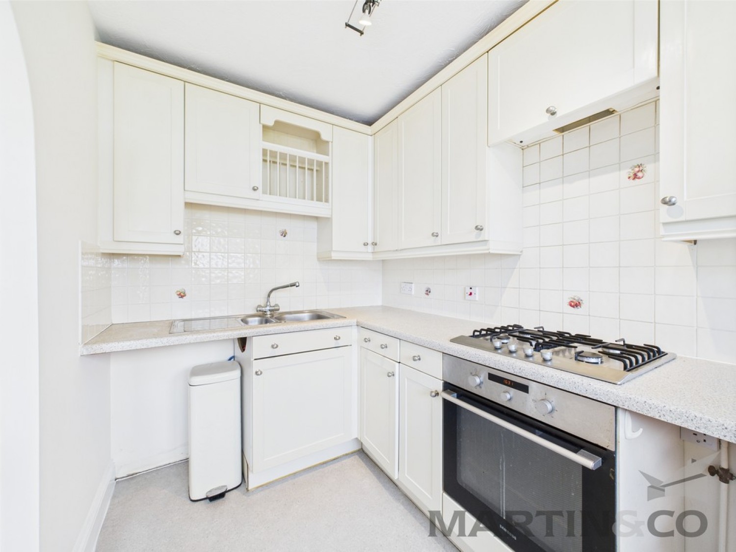 Holmbury St Mary Court, St Albans