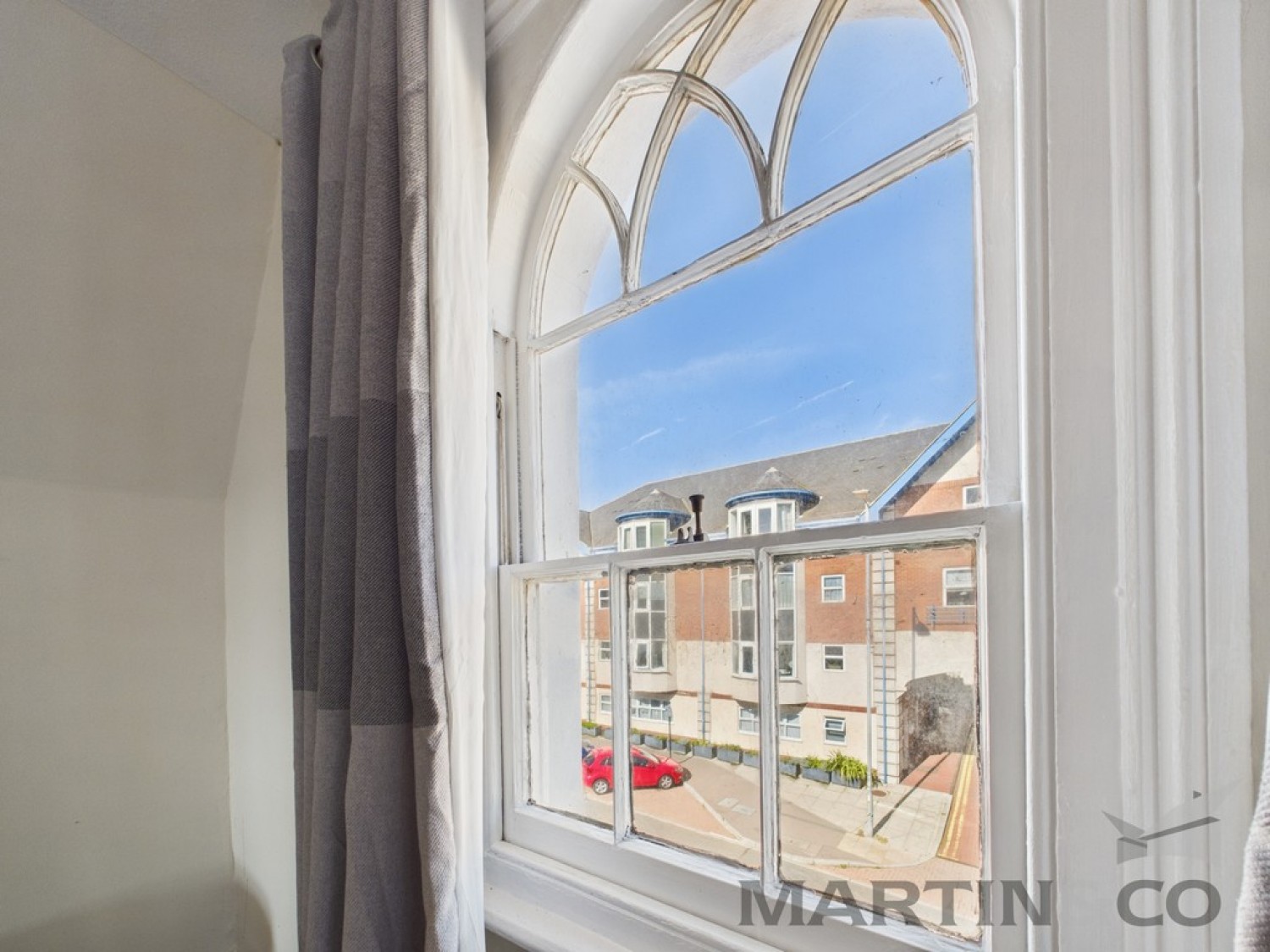 2 bedroom Flat for Sale London Road, St Albans